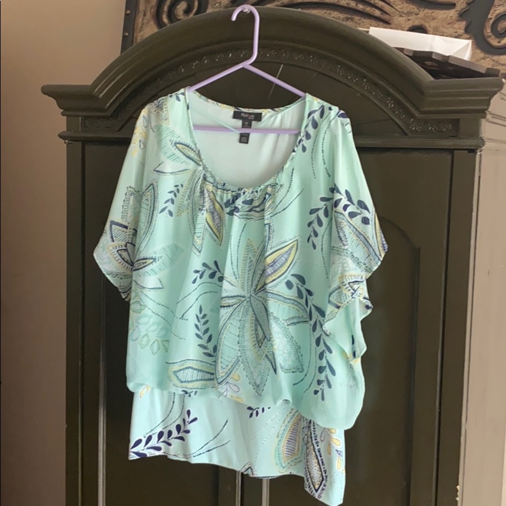 Women’s 2x shirt sleeve gathered waist blouse